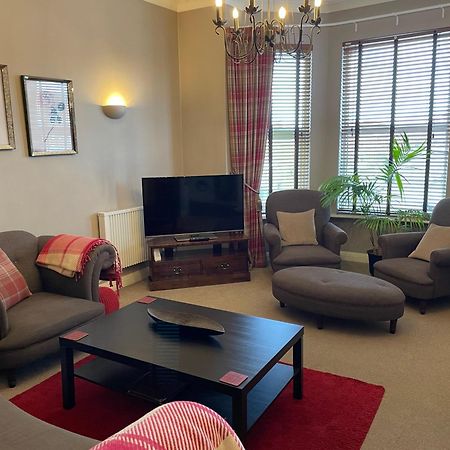Number 10 Service Apartment - Danes Southampton Dış mekan fotoğraf