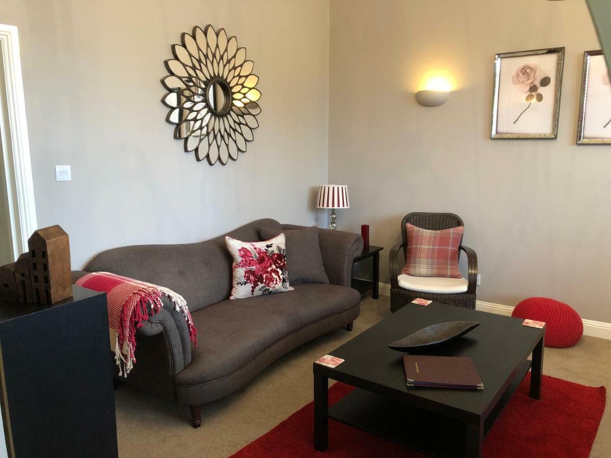 Number 10 Service Apartment - Danes Southampton Dış mekan fotoğraf