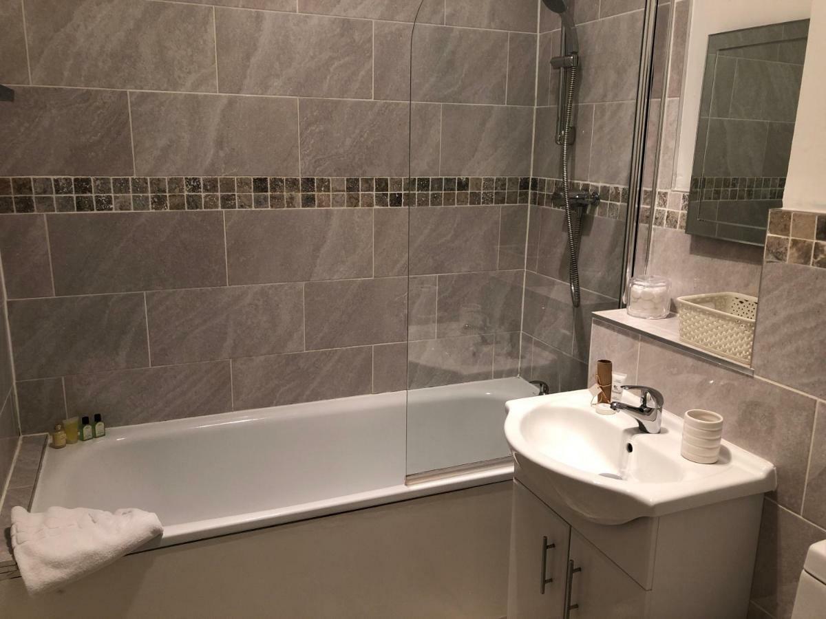 Number 10 Service Apartment - Danes Southampton Dış mekan fotoğraf